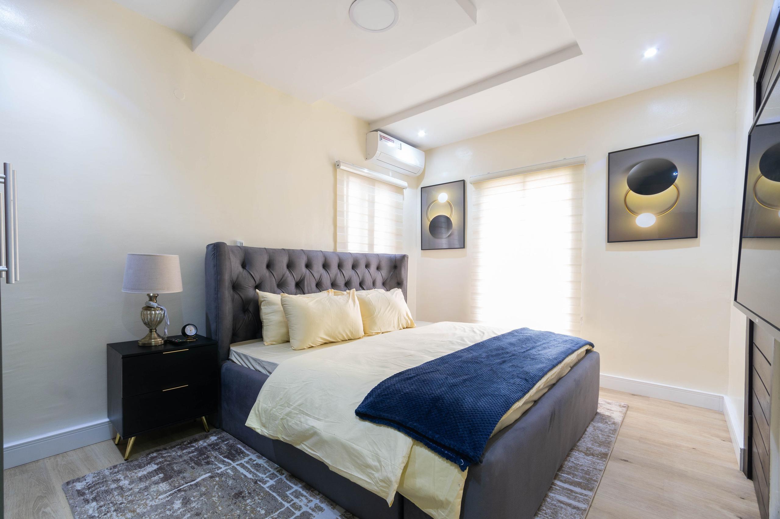 room-thumbnail